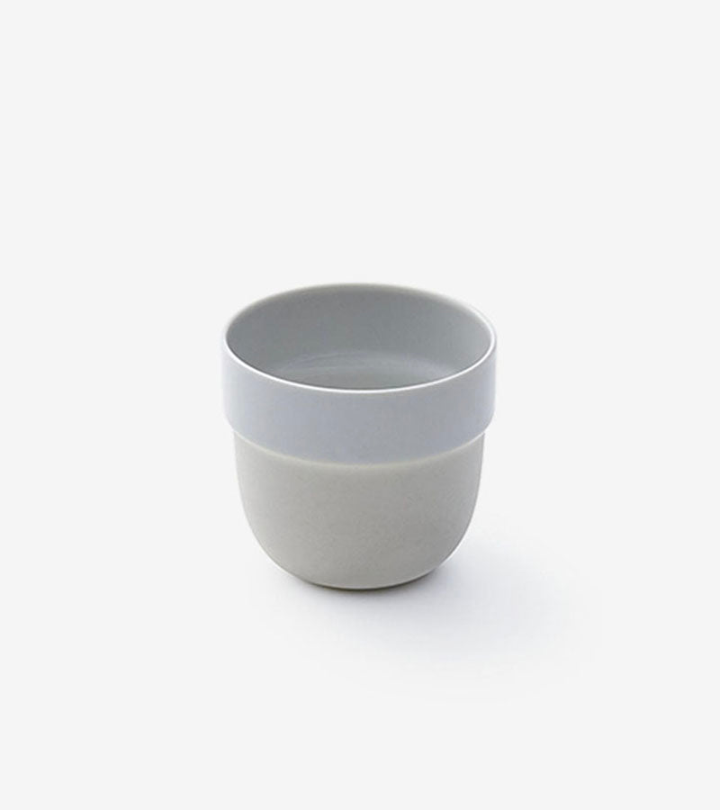 Japanske porselen kopp fra Arita 1616 / Japan. Design: Cecilie Manz. Kan kjøpes ved Kollekted by en interiørbutikk på Grünerløkka, Oslo
