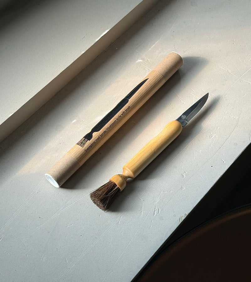 Mushroom Knife with Brush