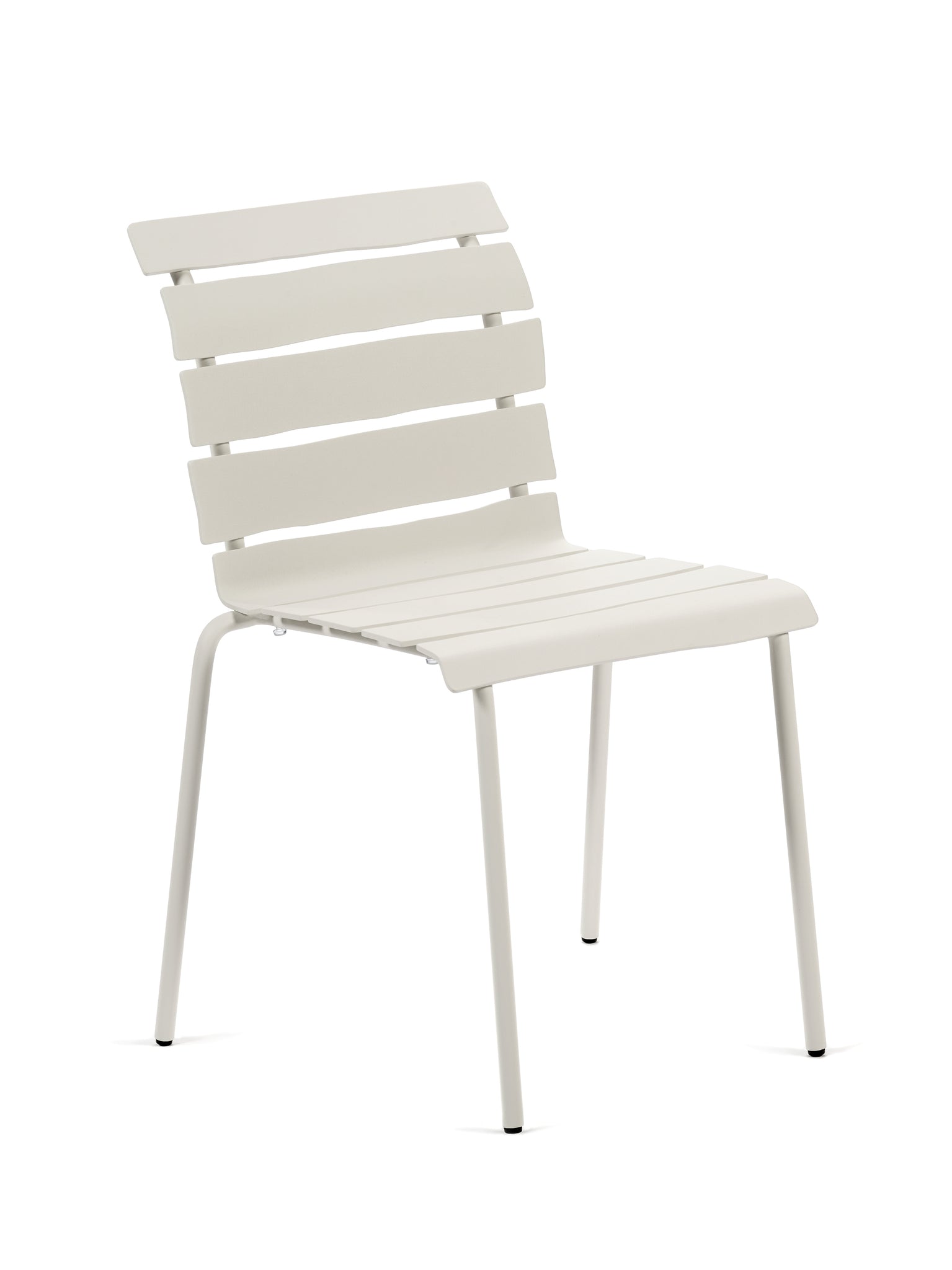 Aligned Outdoor Chair without Armrests